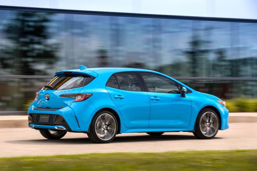  Toyota Corolla SE Hatchback 2018 года  (NA) (фото 25 из 30)